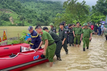 Lực lượng Cảnh sát Phòng cháy, chữa cháy và cứu nạn, cứu hộ - “điểm tựa” của Nhân dân trong những lúc hiểm nguy 0