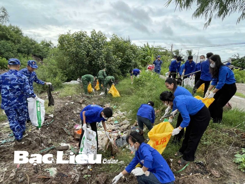 Cảnh sát biển đồng hành cùng ngư dân: Lan tỏa tình yêu biển, đảo