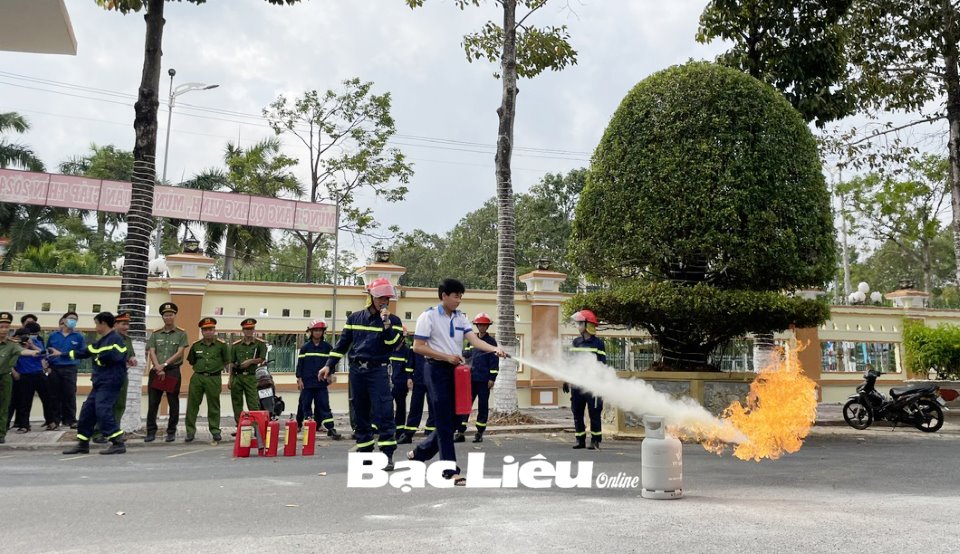 Phát động phong trào phòng cháy chữa cháy và cứu nạn cứu hộ trong thanh thiếu nhi