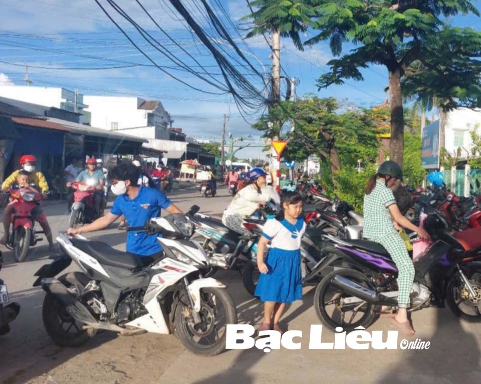 Tăng cường tuyên truyền, đảm bảo an toàn giao thông năm học mới