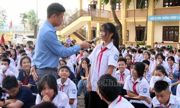 Truyền thông “Phòng, chống bạo lực và xâm hại trẻ em”