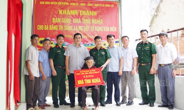 Khánh thành Nhà tình nghĩa tặng mẹ liệt sĩ