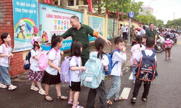 Chung tay bảo đảm trật tự ATGT