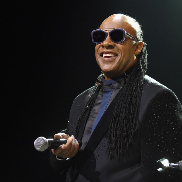 Bạn yêu thích bài hát chính trị của Stevie Wonder là gì? Bầu!