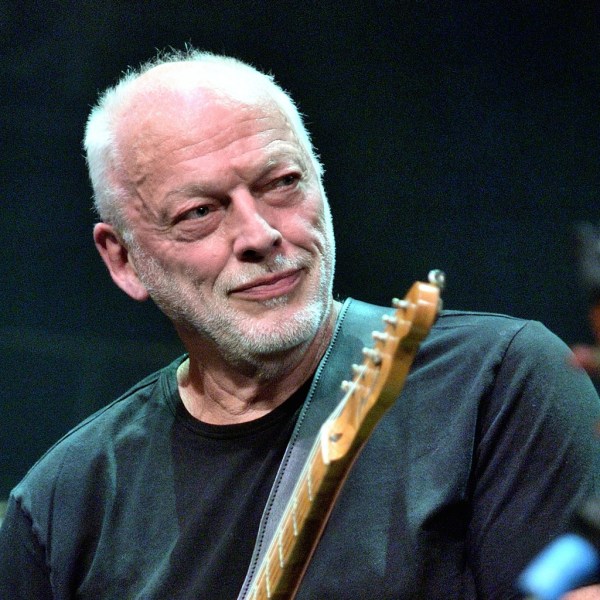 David Gilmour nói về việc làm tập mới ‘ Luck và Strange’s một gia đình hạnh phúc