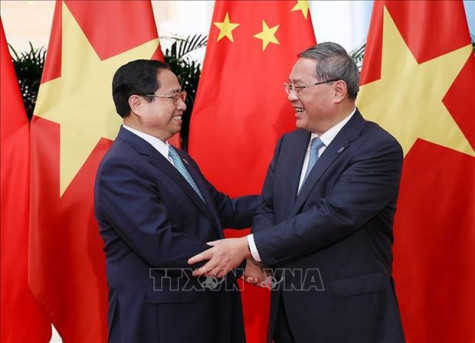 Vietnamese, Chinese PMs hold talks 