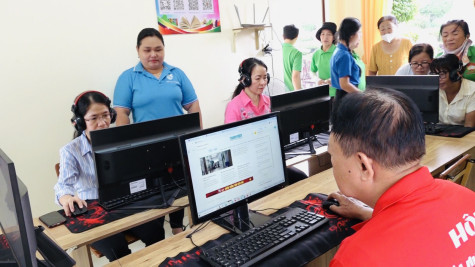 "Knowledge connection park" provides people with free internet