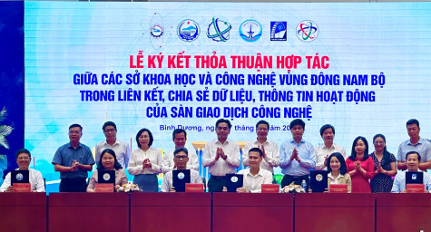 Khoa học và công nghệ là động lực, nền tảng phát triển kinh tế - xã hội 