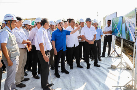 Provincial Party Committee Secretary "promotes" the progress of key projects in Thuan An