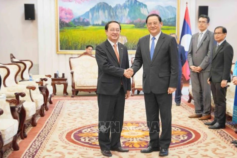 Lao PM hails Vietnam-Laos cooperation in science-technology, innovation