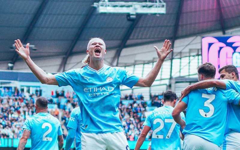 Premier League: M.U thắng nhọc, Manchester City vẫn vô đối