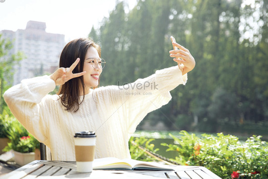 Selfie, phong trào chụp ảnh tự sướng