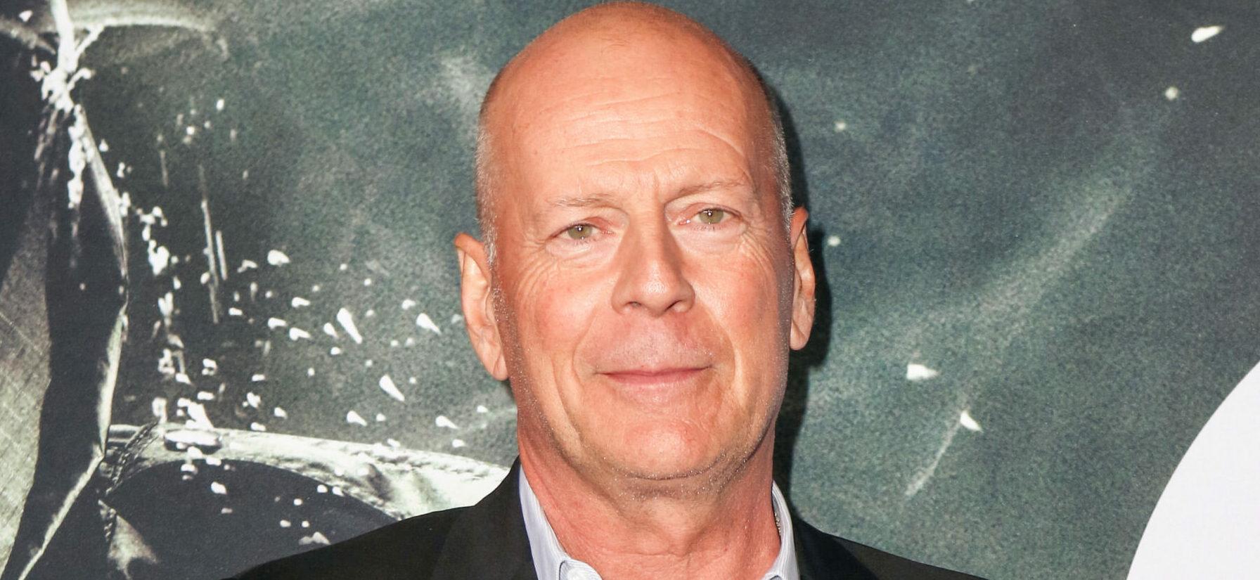 Con gái của Bruce Willis cho biết chứng mất trí nhớ của ông là 'hung hăng' và 'rất hiếm gặp' trong bản cập nhật sức khỏe