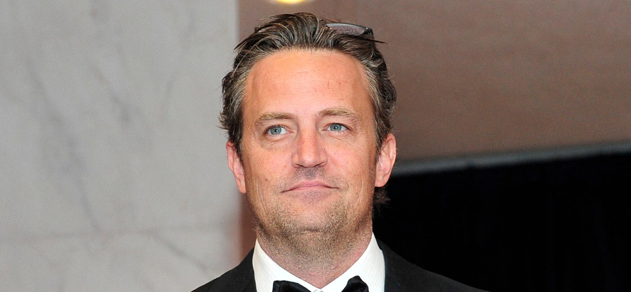 Matthew Perry bị cáo buộc đã lừa những phụ nữ trẻ trên Raya để đưa ma túy cho anh ta