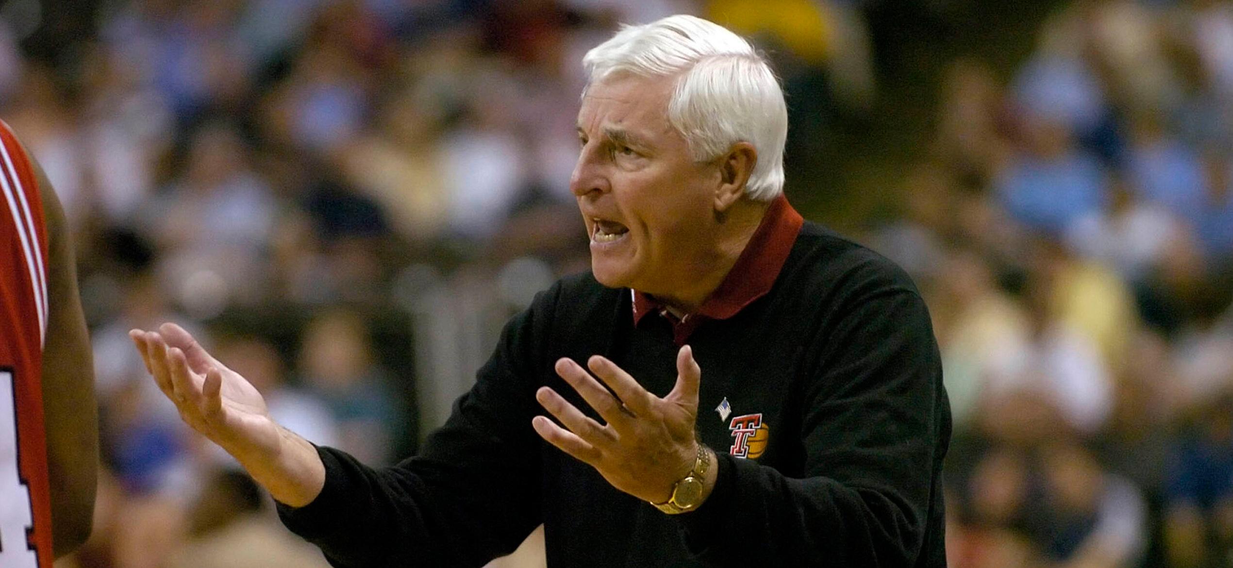 Tiết lộ nguyên nhân cái chết của huấn luyện viên bóng rổ huyền thoại Bobby Knight