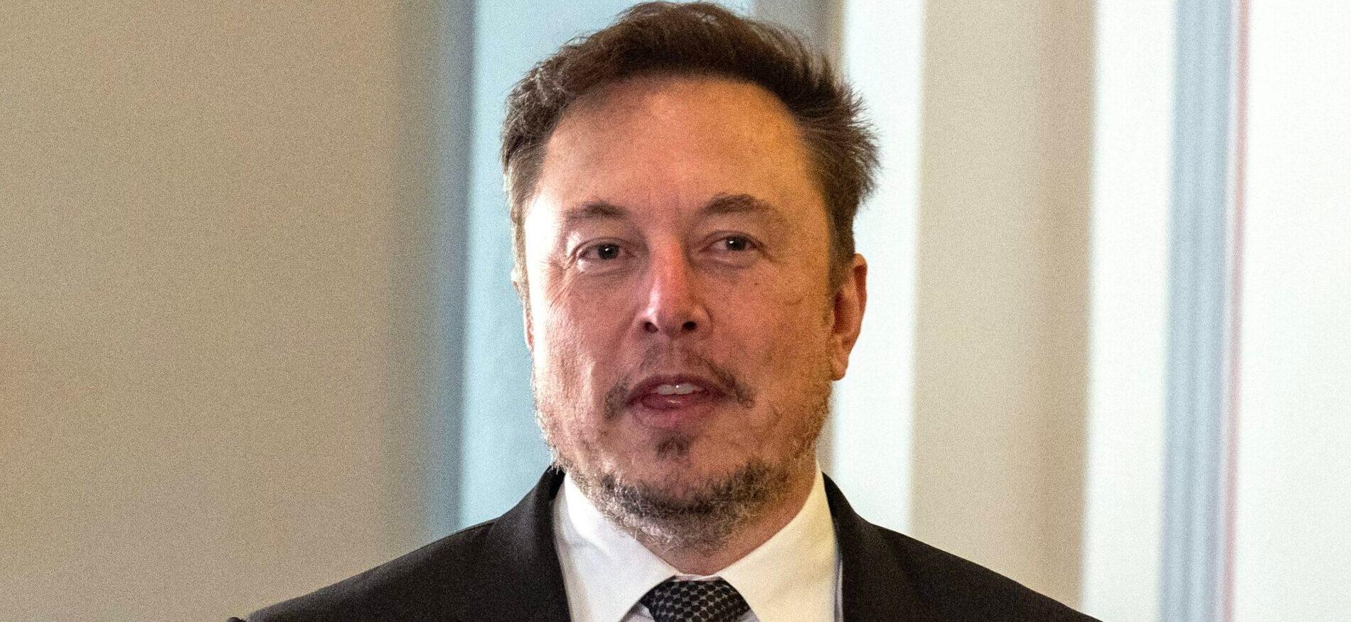 Elon Musk nhân đôi việc phân loại 'Cis' là kẻ nói xấu