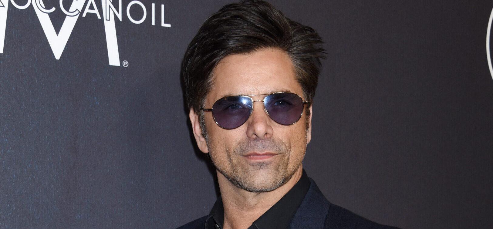 John Stamos nói KHÔNG với việc có con khác sau khi tỏ tình thô bạo