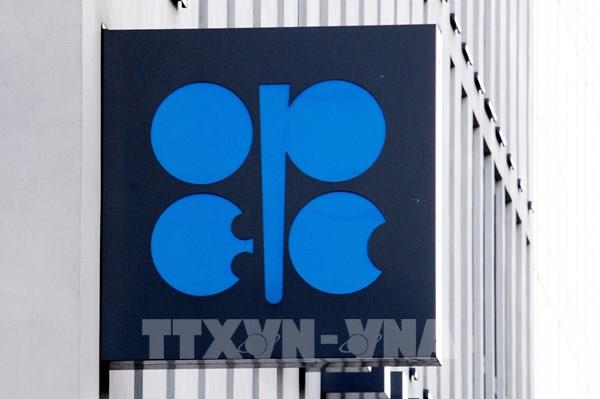 Khả năng OPEC+ gia hạn thỏa thuận cắt giảm sản lượng khai thác "vàng đen"