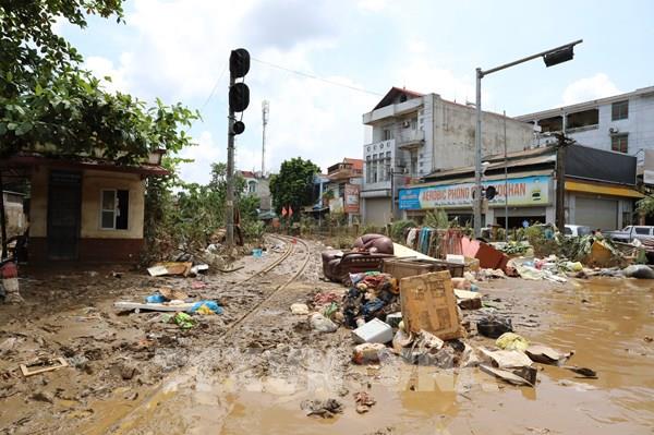 Hình ảnh thành phố Yên Bái tan hoang sau lũ