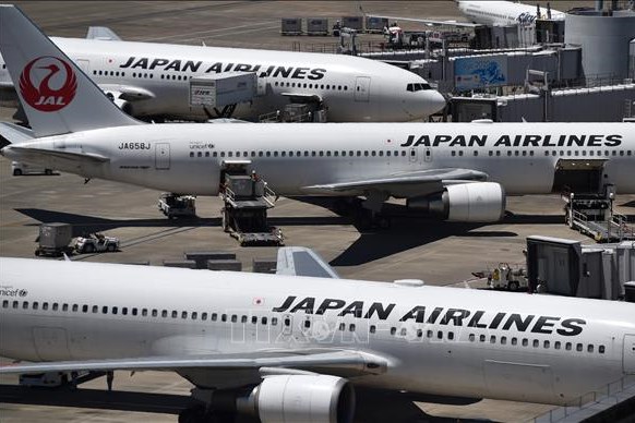 Lợi nhuận ròng của Japan Airlines Co tăng gần 3 lần