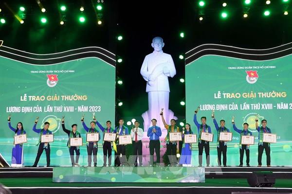 42 thanh niên xuất sắc trong lĩnh vực nông nghiệp nhận Giải thưởng Lương Định Của