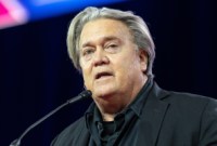 Tối cao Pháp viện từ chối Lời thỉnh cầu của Steve Bannon là tránh thời gian ở tù