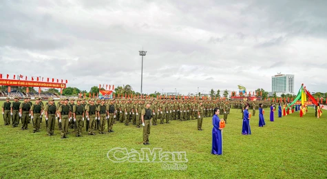 Ra mắt lực lượng tham gia bảo vệ ANTT ở cơ sở