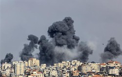 Toàn cảnh ngày đầu tiên leo thang xung đột giữa Israel và Hamas