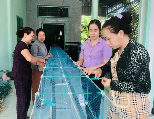 Giúp phụ nữ phát triển kinh tế gia đình