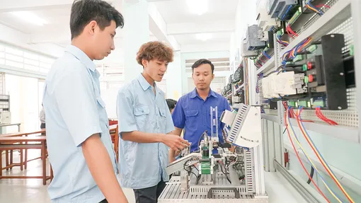 Tập trung phân luồng học sinh sau THCS