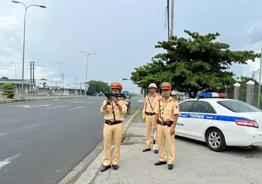 Tập trung tuần tra, kiểm soát bảo đảm an toàn giao thông