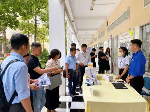 Thái Nguyên và Hải Phòng học tập kinh nghiệm triển khai mô hình phòng chống HIV/AIDS trong sinh viên của Cần Thơ