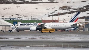 Máy bay Air France đáp khẩn cấp xuống Iqaluit