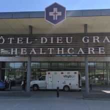 Bắt buộc đeo khẩu trang đối với du khách đến Hôtel-Dieu Grace Healthcare