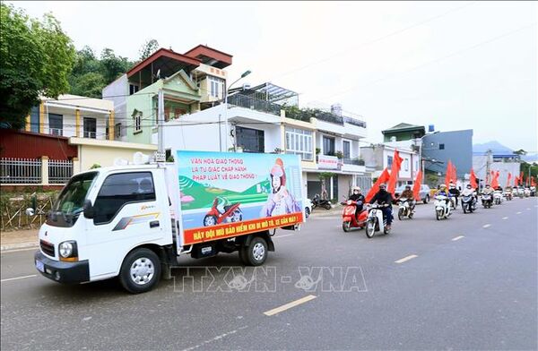 Xây dựng văn hóa giao thông an toàn