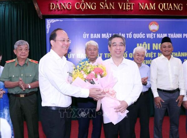 Phó Bí thư Thành ủy kiêm giữ chức Chủ tịch Ủy ban MTTQ Việt Nam Thành phố Hồ Chí Minh