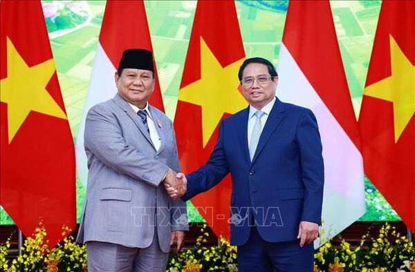 Thủ tướng Chính phủ tiếp Tổng thống đắc cử Indonesia Prabowo Subianto