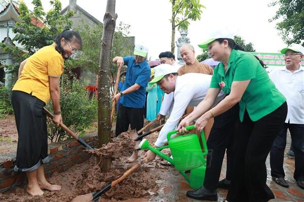 Hà Nội đẩy mạnh các giải pháp bảo vệ môi trường