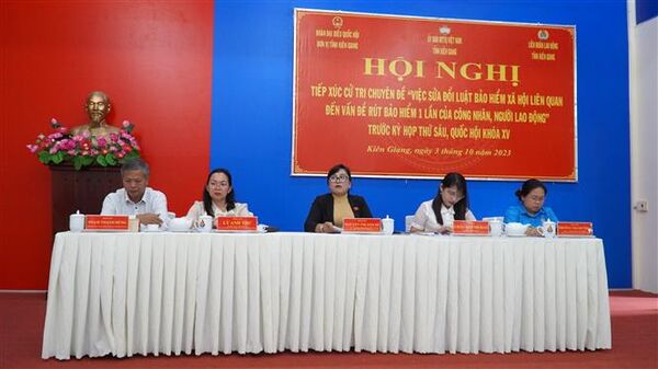 Cử tri Kiên Giang đề nghị giảm thời gian rút bảo hiểm xã hội một lần