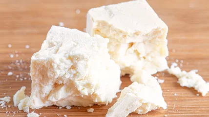 Feta là sự bổ sung đơn giản biến đổi Bữa Ăn Trung Tâm