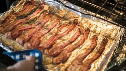 13 Tips You Need When Cooking Bacon In The Oven