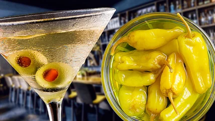 Nâng cấp lần tới cho Martini bẩn thỉu với nước hoa tiêu Pepperoncini