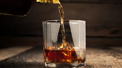 Rotgut có nghĩa gì đối với Whiskey và tại sao nó nên gửi bạn chạy trốn