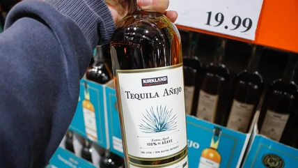 Công ty nào tạo nên thương hiệu Tequila Kirkland của Costco?