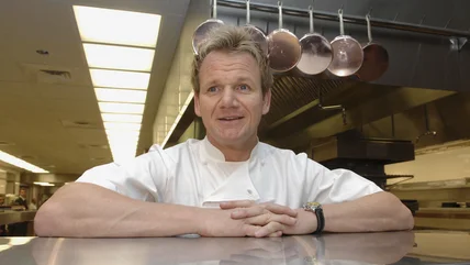 Gordon Ramsay Elevates Tuna Salad với 4 điểm bất thường