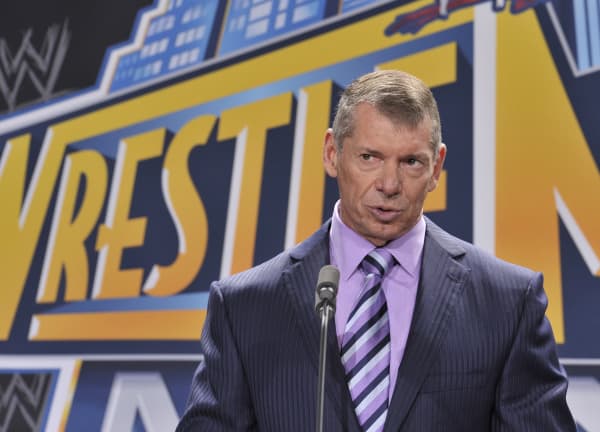 Người sáng lập WWE Vince McMahon từ chức khỏi TKO Group sau cáo buộc tấn công tình dục