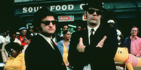 Hậu trường 'The Blues Brothers' là một cơn ác mộng, đầy ma túy