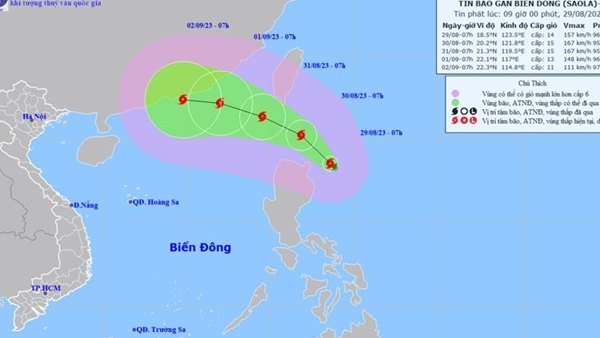 Bão Saola vào biển Đông, giảm dần sức mạnh