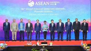 Khẳng định cam kết và củng cố ASEAN