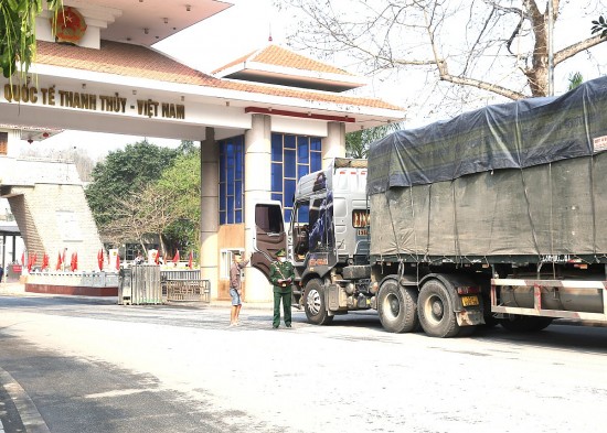 Hà Giang: Tạo điều kiện tối đa cho xuất nhập khẩu hàng hóa qua cửa khẩu